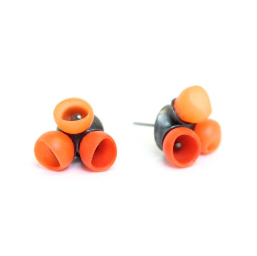 Plume 3 cup studs orange fade oxi