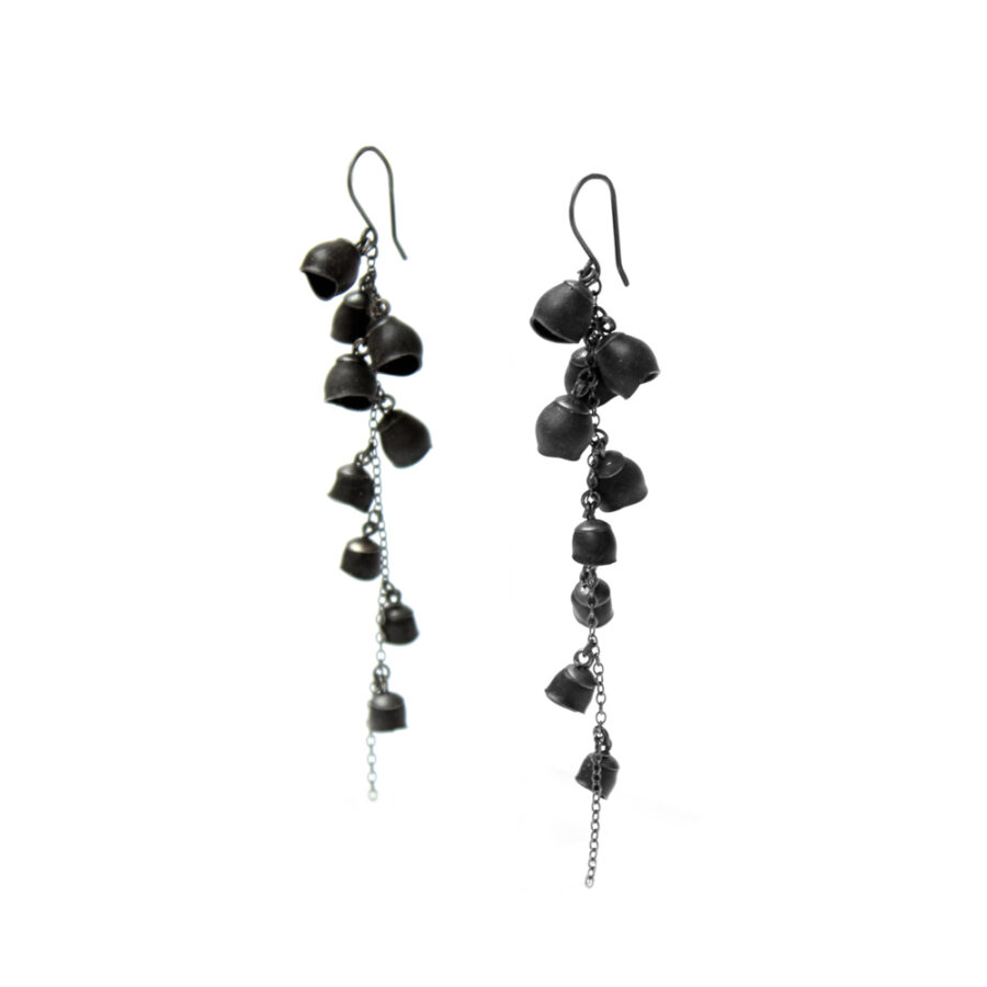 Chromophobia single Cascade earrings