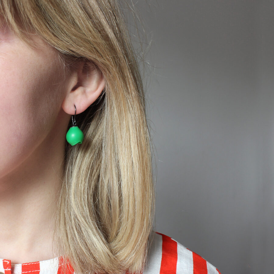 5b Green earrings Single drops hooks Medium 1